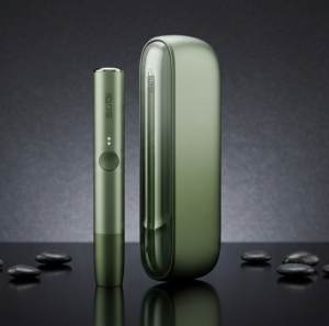 IQOS ILUMA System Moss Green